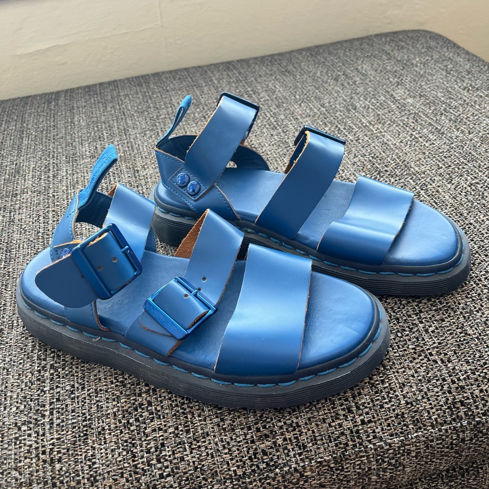 Dr. Martens Gryphon sandals blue